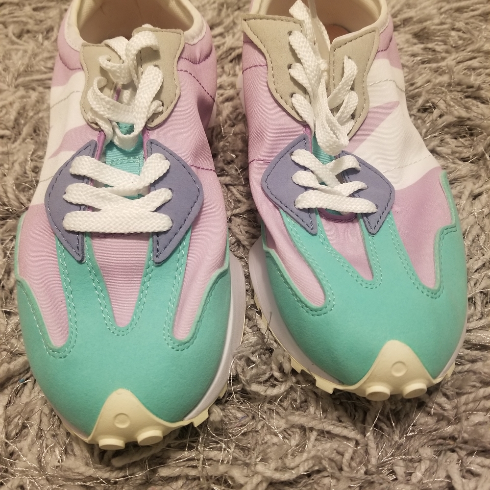 Colorful Athletic Sneakers - Picture 4 of 8